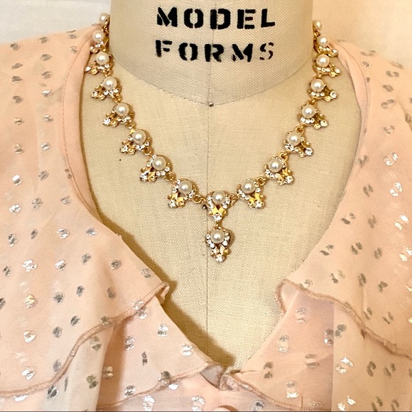 NWT Pearl and Rhinestone Y Necklace & Earrings - Picture 3 of 6